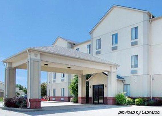 Spark By Hilton Indianapolis Northeast Fishers Exterior photo